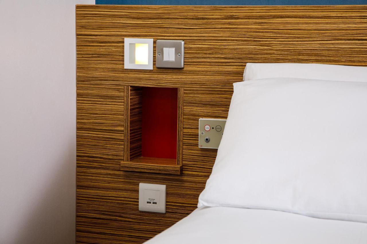 Ibis Budget London Bromley Town Centre Exterior foto