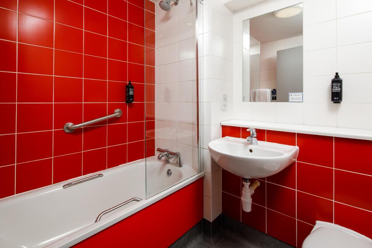 Ibis Budget London Bromley Town Centre Exterior foto