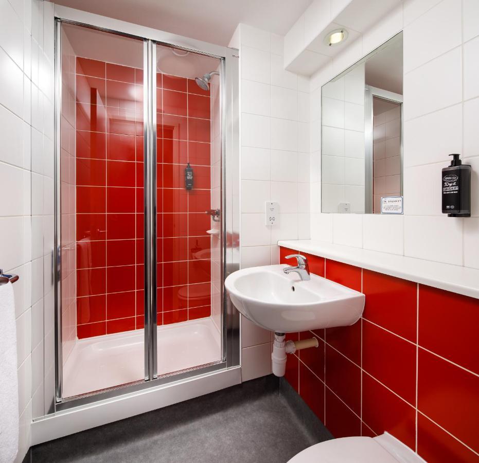 Ibis Budget London Bromley Town Centre Exterior foto